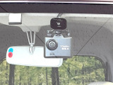 【ドライブレコーダー】ドライブレコーダー装備!走行中はもちろん、あおり運転や事故に遭遇した際、映像で記録し、万一のリスクに備えます。※記録用SDカードはお客様ご自身でご準備いただく必要があります。