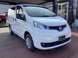 ご納車時には再度洗車・室内清掃を行い展示中についてしまった汚れも落として気持ち良くお乗りいただける状態にして納めさせていただきます!