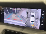 サラウンドビューモニターで車両周辺の確認をアシストします。