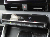 オートエアコンで車内はいつでも快適です♪