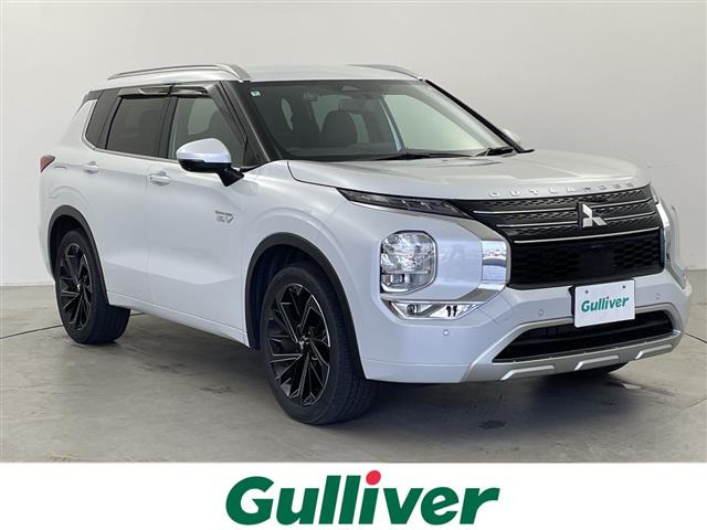 アウトランダー PHEV 2.4 P 4WD 本革シート