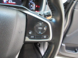 Hondaセンシングの機能のひとつ、アダプティブクルーズコントロール付!アクセルから足を離しても設定したスピードと前車との車間を保ち走行してくれます!車線維持もアシスト☆高速道路で疲労軽減ですね☆