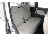 ■車内クリーニング■専門スタッフが見えないところまで徹底洗浄!車内のニオイもリフレッシュ!目に見えないところまで美しくがモットーです。だから、当店の中古車は内装にも自信があります!