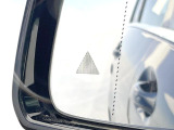 ●ブラインドアシストセンサー:視角からの車を感知し、ドライバーが車線変更を行う際に、警告音と共に注意を促してくれる安全支援機能です!