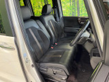 運転席シート廻りは使用感も少なく、良好な状態となっています。丁寧に使われていたことがよくわかりますね。