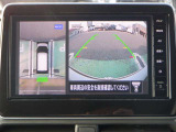 アラウンドビュ-モニタ-はクルマの真上から見ているかのような映像によって、周囲の状況を知ることで、駐車を容易に行うための支援技術です。