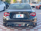 【TRD製マフラー】個性あふれる「後ろ姿」を演出するTRDマフラー付き!ビジュアル・サウンド共にこだわりの一台に仕上がっております♪