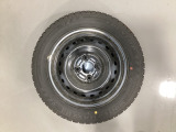 当社にてデモ走行時に装着していたワンシーズン使用の中古スタットレスタイヤ+ホイール4本セットを用意致しました。(2025年製、タイヤ+ホイールは現状渡し、保証対象外です)