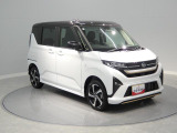 【スタイリッシュな外観】四輪駆動で天候に左右されず頼もしく走ります。RS専用のデザインが表情をキリッと見せ、愛着が湧くお車です。