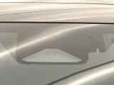 【プリクラッシュセーフティ】前方の車両等を検知し、衝突しそうな時は警報で注意を促し、ブレーキを踏む力をサポート。ブレーキを踏めなかった場合は衝突被害軽減ブレーキが作動、衝突回避をサポートします。