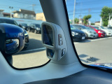 運転席の死角も見えやすい小さなミラーも付いています!!