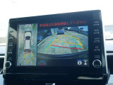 バックモニター(黄色いガイドラインのお陰で、駐車がしやすいです。真上から見下ろしたアングル付きです)