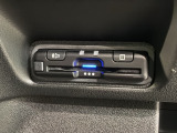 いまや快適なカーライフに欠かせないETCが付いています。