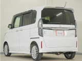 当社では、お客様に安心してお車をお選びいただくため、ご購入前に現車のご確認をお願いしております。