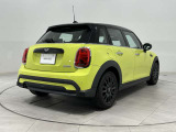 縦長のテールライトがMINIらしいスタイリッシュなデザインとなっています。