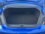普段のお買い物や通勤、送迎等に十分な荷室スペースを確保しております。