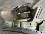 お車を安心してお乗りいただく為には、足回りの定期点検が欠かせません。サービスサポート(有償保証)では無料点検もご提供しており、安心のカーライフをお過ごしいただけるサポート体制が整っています。