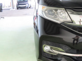 LEDヘッドライトは、点灯の瞬間から光量を発揮し、突然暗くなるトンネルなどでの安定感を高めます。