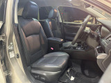 運転席シート廻りは使用感も少なく、良好な状態となっています。丁寧に使われていたことがよくわかりますね。