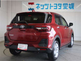 広々とした車内空間に優れた燃費性能。更にデザインも上質で人気のお車です!
