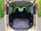 普段のお買い物や通勤、送迎等に十分な荷室スペースを確保しております。セカンドシートを倒すと、大きな荷物の積載も可能です♪