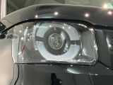 LEDヘッドライトは、点灯の瞬間から最大光量を発揮し、突然暗くなるトンネルなどでの安定感を高めます。