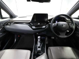 SUVならではの見晴らしの良い前方視界で快適なドライブをお楽しみいただけます!