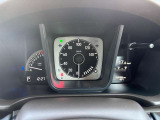 見やすいメーターです。