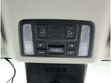電動のスライドドアで楽々スムース!運転席からも開閉の操作もできます♪キーのスイッチひとつで自動開閉できる便利な機能もついてます♪