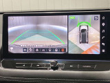 【プロパイロットパーキング】縦列駐車も車庫入れも指先だけの簡単な操作でスムースに。