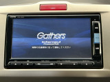 純正メモリーインターナビ付きです!CD・DVD再生、ミュージックサーバー、フルセグTV視聴可能です!