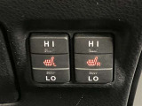 当社の車は納車前にしっかり点検・整備してお届けになります。全国5,000箇所対応のトヨタロングラン保証付!