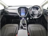 ■視界良好で運転しやすいコックピットです。シンプルで操作性の良いインパネ回りにデザインされ、SUBARUは安全性能に徹底的にまでこだわった視界設計を行っています。