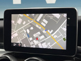 ●純正ナビ:一体感のあるナビは、高級感ある車内を演出してくれます。オーディオ機能も充実しておりますので、運転もより楽しめます♪