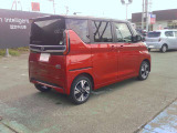 当社は全車、無料の「ワイド保証」付き。さらにプラス1年、2年の保証延長をご希望される方には有料で用意してます。全国2000以上の日産サービス工場がご愛車をサポートしてくれます。安心