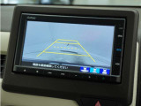 ◆バックカメラ◆リバースにするだけで映ります、後方の安全確認や、狭い駐車場での車庫入れ、雨の日や夜間など視界の悪い時に便利です!安全にバックする為には欠かせない装備です。