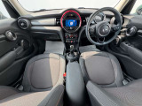 こちらのお車はMINI NEXT鶴ヶ島に展示中です。☆お問合せをお待ちしてます!