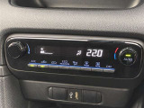 オートエアコンは温度を設定するだけで、自動で風量などを設定してくれます。運転しながら操作も必要ないので、安全性も向上します。