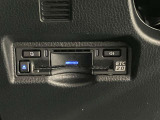 ETC車載器搭載しております。高速道路も料金支払いレーンに並ばず通過でき、とても便利です。ETCカードもお車購入時に入会する事ができます。お気軽にお問い合わせ下さい。