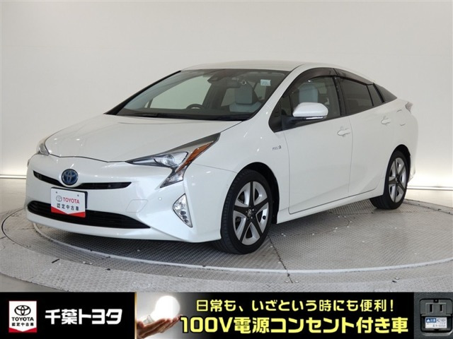 トヨタ プリウス 