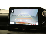 バックガイドモニターで、後方を確認しながら安心して駐車することができます。運転初心者も熟練者も必須の機能ですよ!