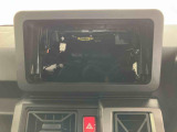 たとえばダイハツのお店にある、たくさんのスマアシ搭載車は、正常に作動する事をしっかり確認します。