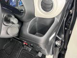 ドリンクホルダー周りの写真です。