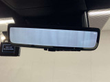 デジタルインナーミラーを装備しております。