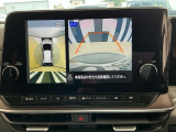 全周囲カメラ付きで広範囲の確認が出来ます!スムーズな駐車・車庫入れをサポートいたします!