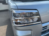 エンジンルームも綺麗に洗浄してから納車致します。普段あまり見ることが無い箇所だからこそ綺麗だと感動しますよね(*&acute;▽`*)