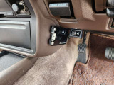 ETC車載器は運転席足元に