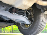 お車を安心してお乗りいただく為には、足回りの定期点検が欠かせません。サービスサポート(有償保証)では無料点検もご提供しており、安心のカーライフをお過ごしいただけるサポート体制が整っています。