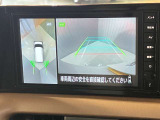 【アラウンドビューモニター】車を上から見下ろしているかのような映像で周囲の状況がひと目で確認、狭い駐車場に駐車するときも安心です♪