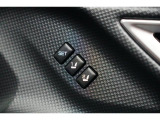 運転席のシートポジションメモリー機能は、登録済みの運転者と交代しても、シートポジションの変更の手間がかかりません。